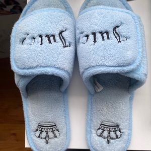 Blue Velcro Juicy Couture x Forever 21 slippers